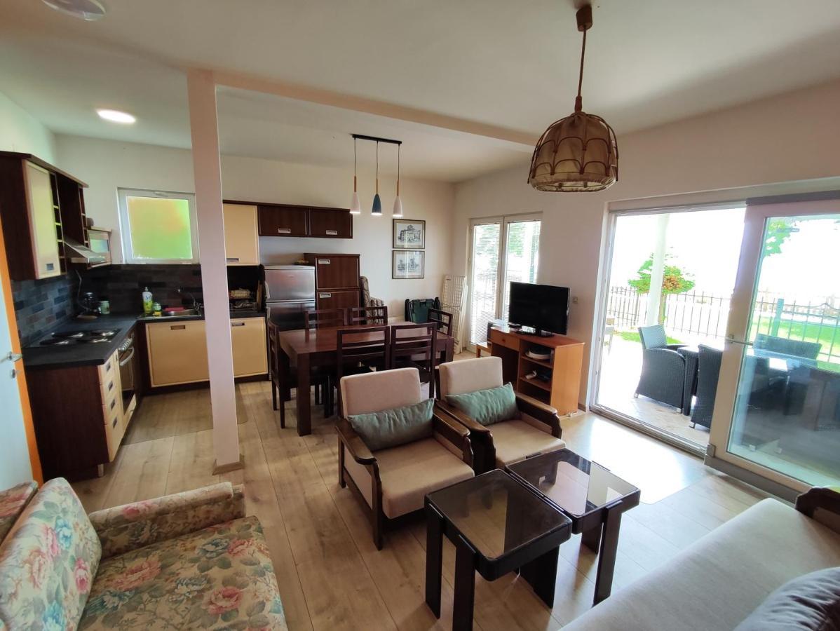 אוהריד Villa Paradiso מראה חיצוני תמונה